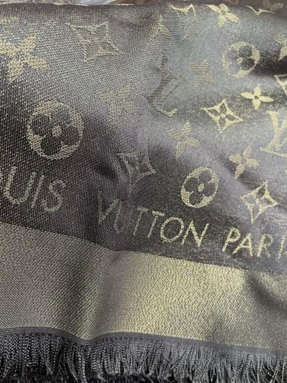 Louis Vuitton Brown SHINE Monogram Jacquard Scarf - Picture 4 of 8